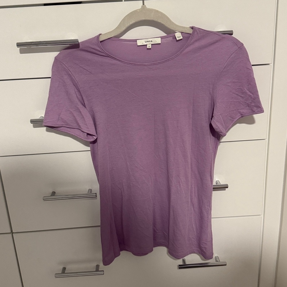 Vince Lavender Short Sleeve Top. New without tags. Size small. Made in Peru.